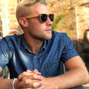 Meet your Posher, Ray